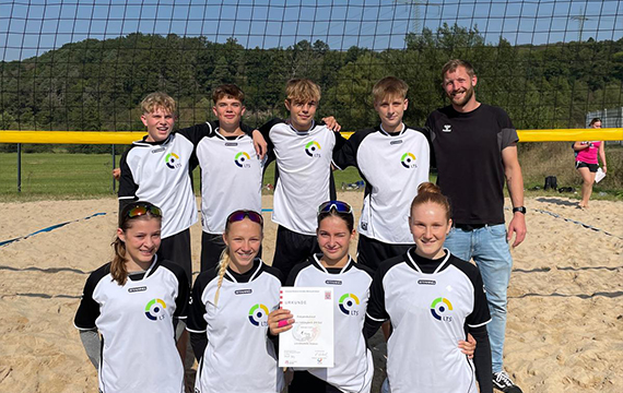 1. Platz beim Kreisentscheid Beachvolleyball